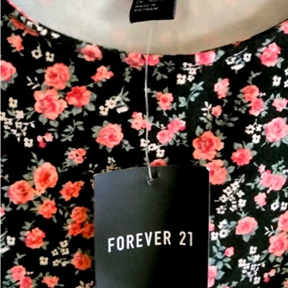 FOREVER 21 - Junior Blouse/Shirt - Size S - NWT - Picture 4 of 4